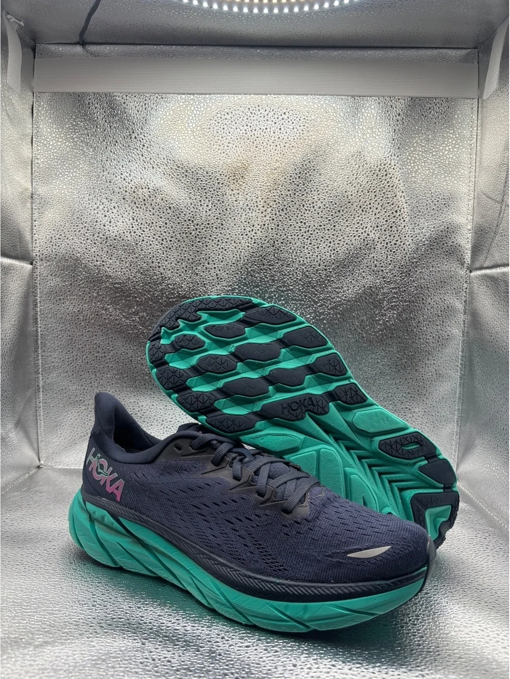 Hoka Clifton 8 outer space